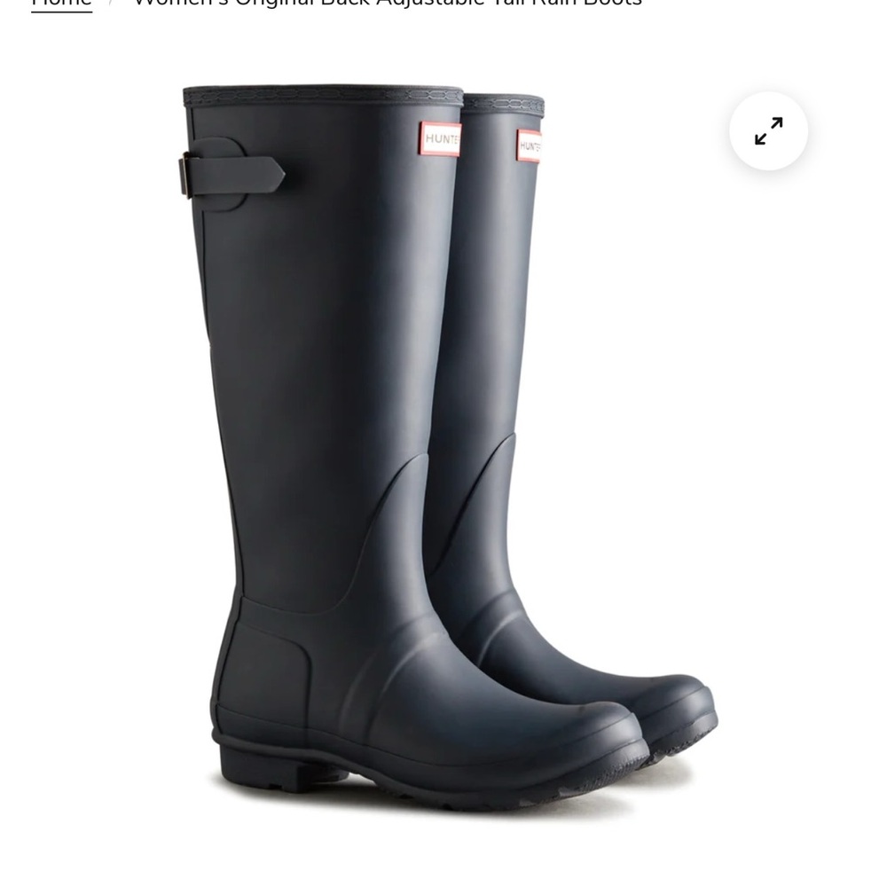 Brand new without tags Hunter boots. Size 6.
